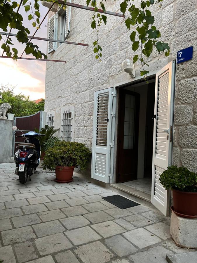 Jakov Apartments Оребич Екстер'єр фото
